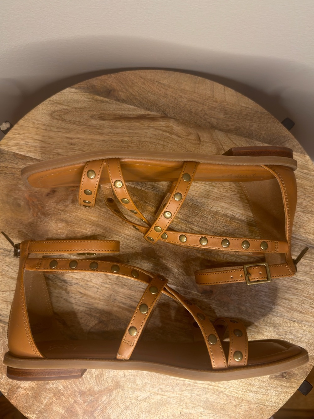 Crown Vintage Studded Gladiator Sandal Size 7 - Picture 6 of 8